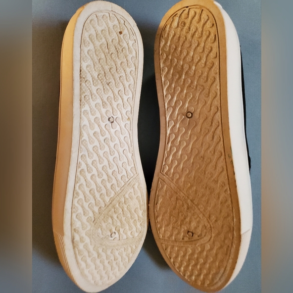 Halloween minnie and mickey slip ons hottopic - Picture 5 of 6